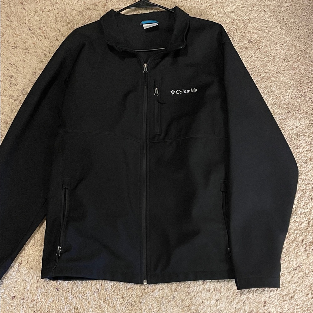 Columbia Men's Black Performance Jacket